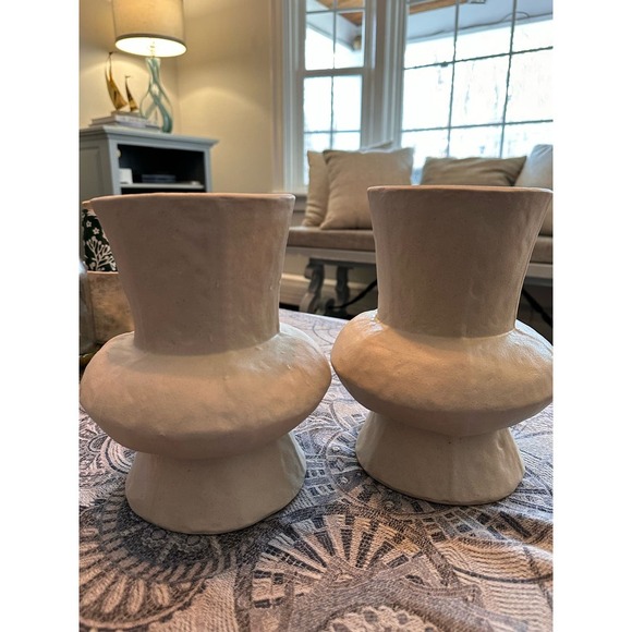 This is for one ceramic unique cream colored vases - Picture 1 of 8
